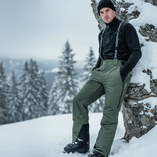 Skibukser til mænd, Mørk oliven, miljøbillede. #color_dark-olive